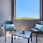 Moderna * Πούλα