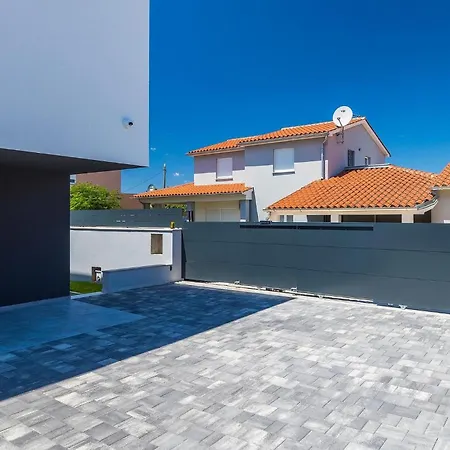 Holiday home Moderna Pula