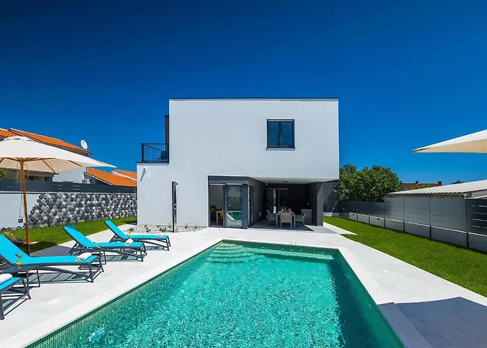 Holiday home Moderna *