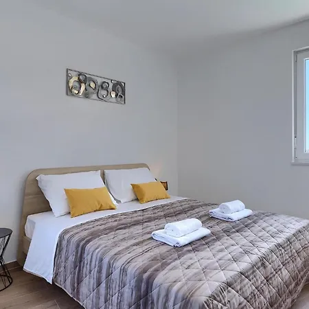 بيت للعطل Moderna بولا