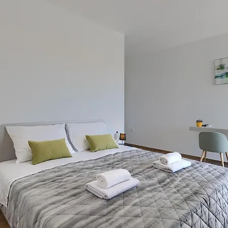 Moderna بيت للعطل